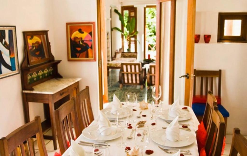 Being Villa Plymouth Luaran gambar